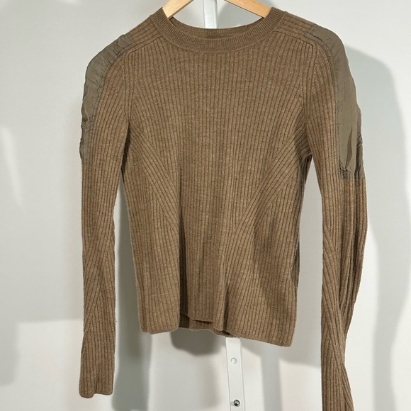rag & bone Merino Wool Ribbed Sweater w/ Nylon Shoulder Detail (M) - Picture 1 of 7